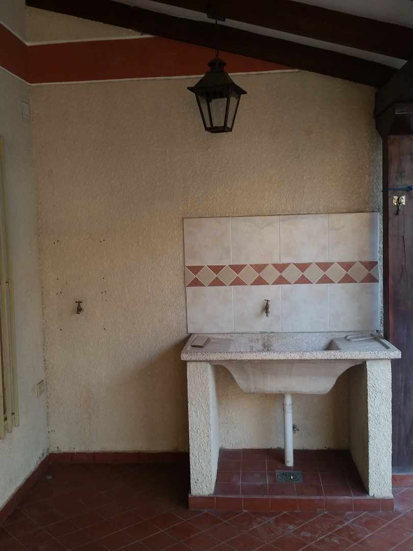 Departamento en AlquilerAvenida paragua entre 3er y 4to anillo, barrio la chacarilla, conavi 2 dormitorios 1 baños 2 parqueos Foto 6