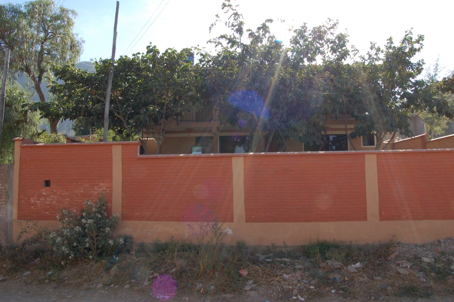 Casa en Tiquipaya en Cochabamba 3 dormitorios 2 baños 1 parqueos Foto 3