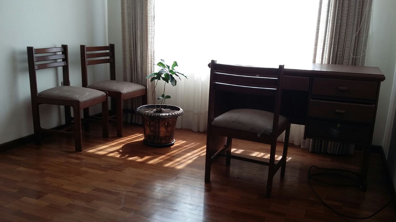 Departamento en VentaPróximo al Gimnasio Formas - Av. Portales y Tomás Frías 2 dormitorios 2 baños 1 parqueos Foto 3