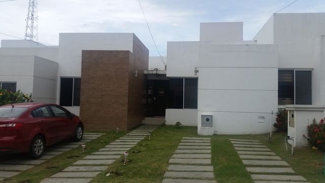 Casa CONDOMINIO JARDINES DEL URUBO II Foto 1