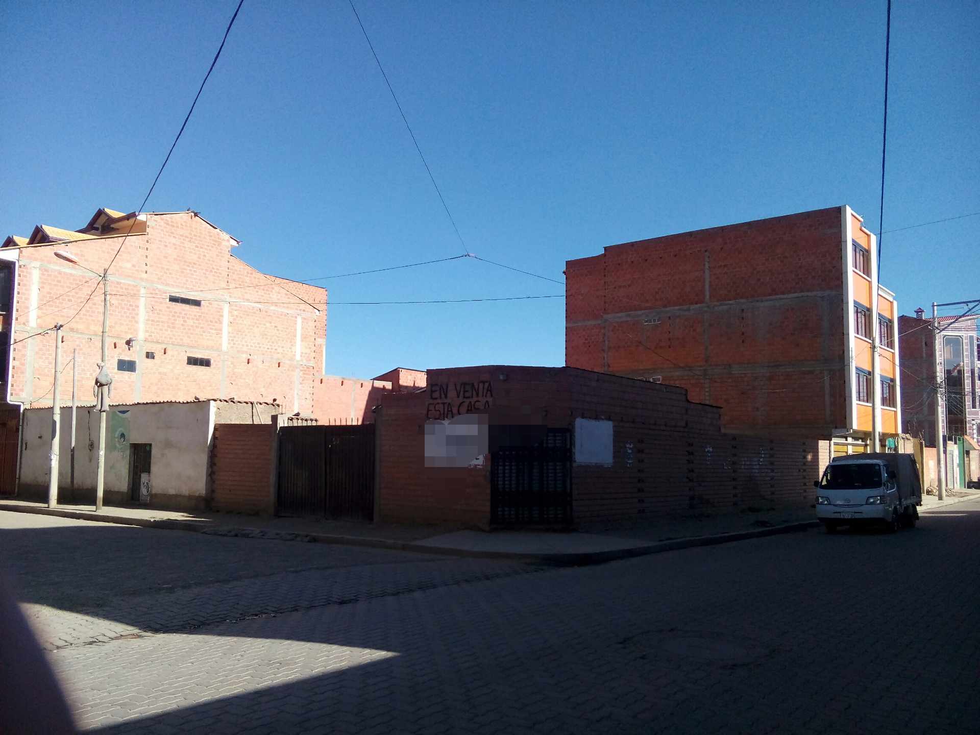 Casa en Ciudad Satélite en El Alto  1 baños 6 parqueos Foto 1