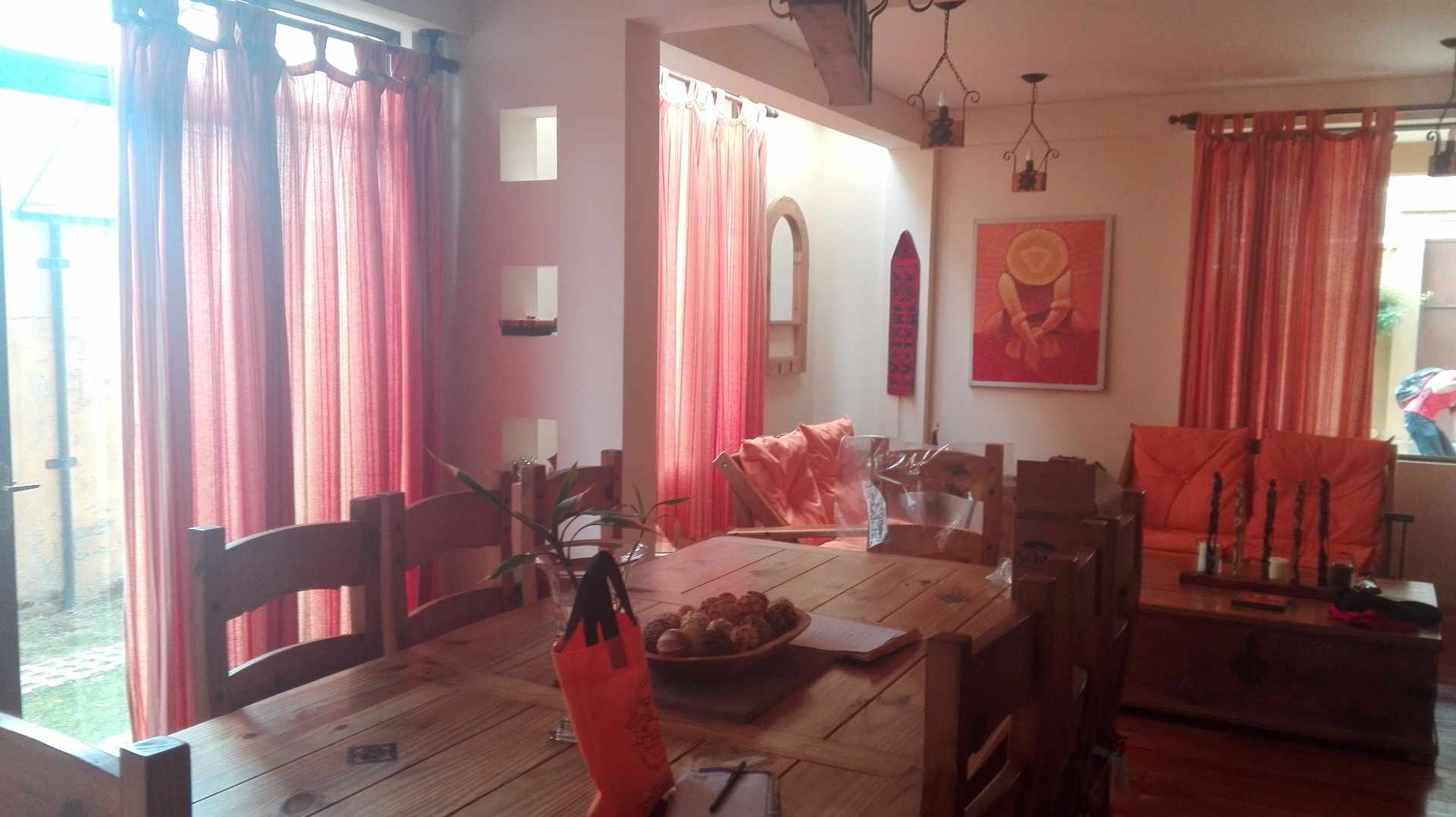 Casa en Irpavi en La Paz 4 dormitorios 4 baños 4 parqueos Foto 3