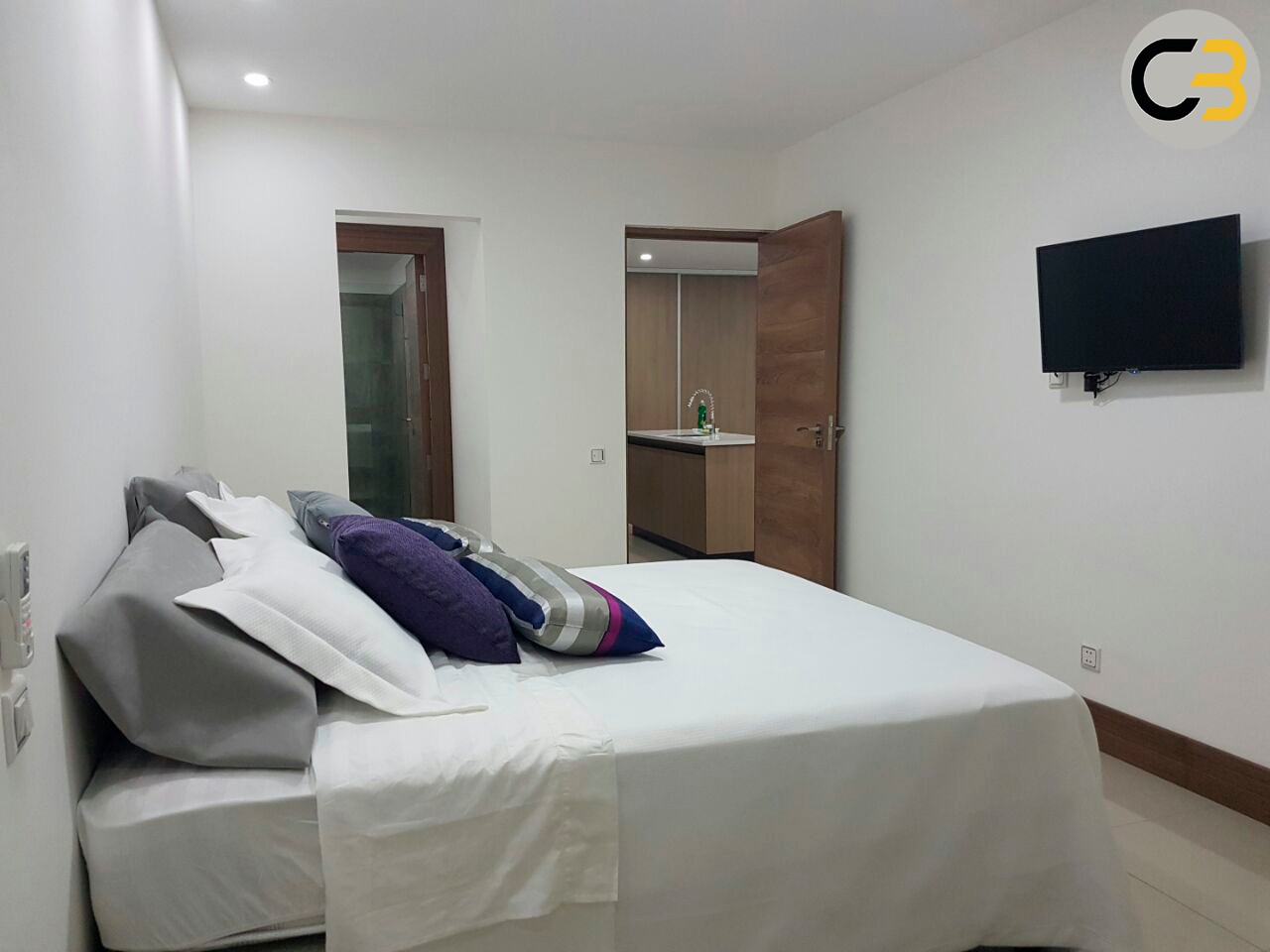 En Alquiler a $us 750 Foto 4