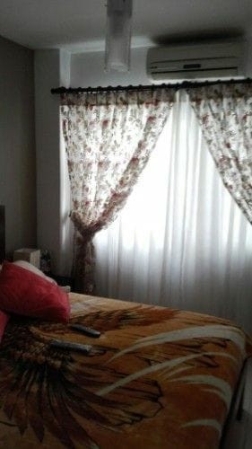 Departamento Condominio Obelisco - Calle Santiago paralela a Charcas, antes del 2do anillo.
IDEAL PARA MATRIMONIO JOVEN.  Foto 3