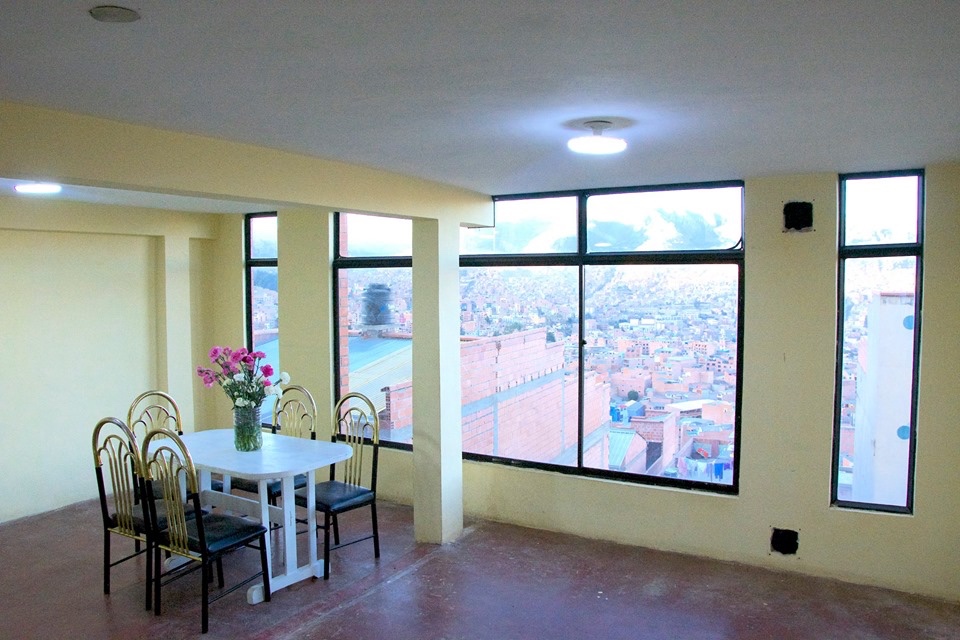 Departamento en El Tejar en La Paz 2 dormitorios 1 baños  Foto 1