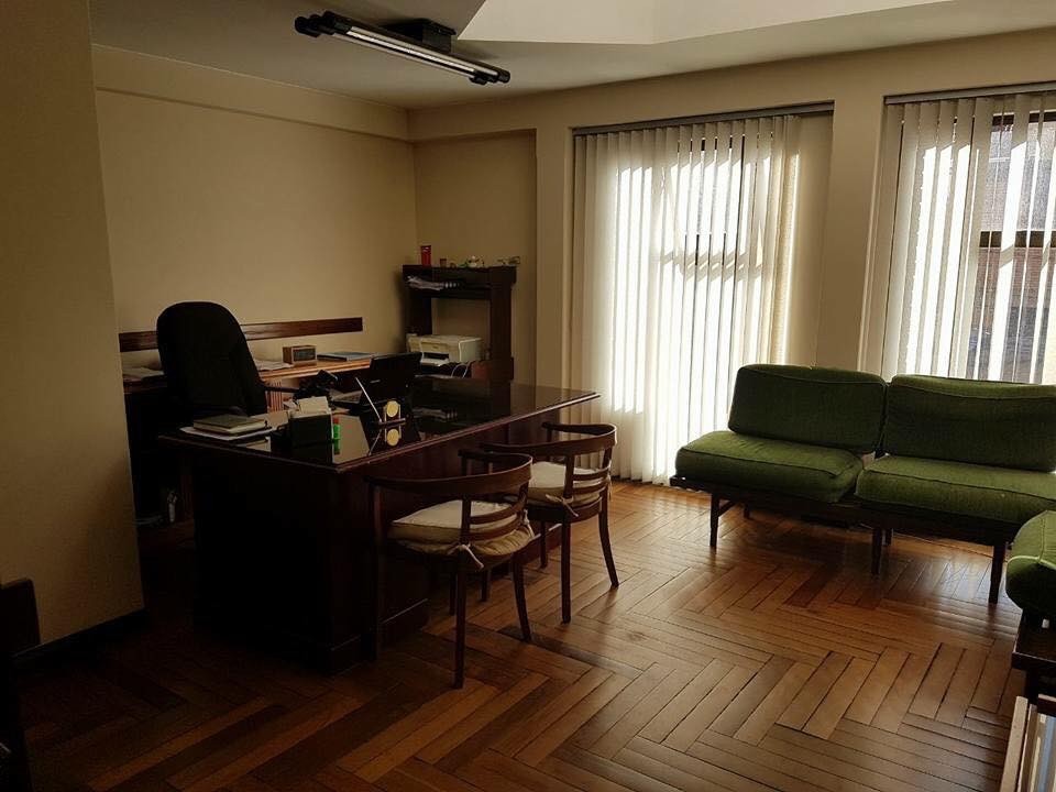 Oficina en Sopocachi en La Paz 6 dormitorios 2 baños 2 parqueos Foto 1