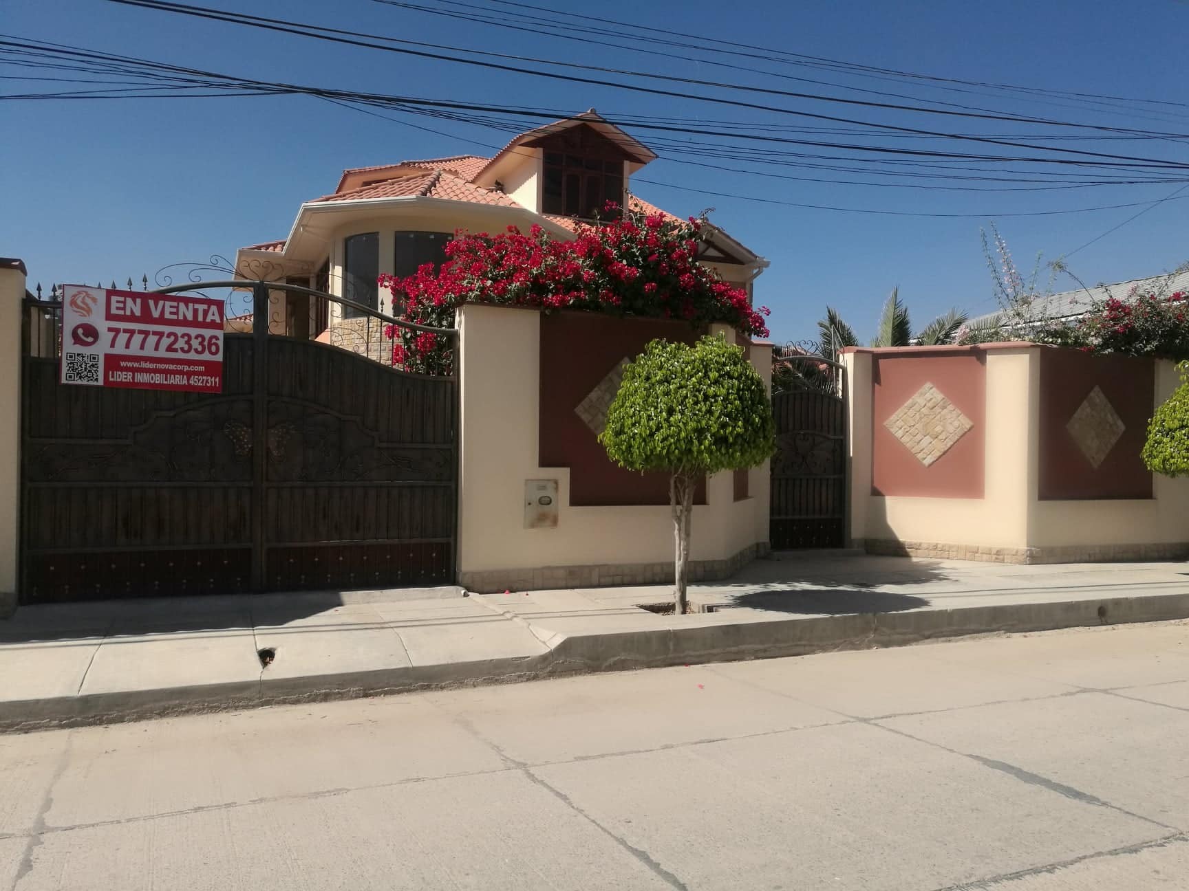 Casa en Sacaba en Cochabamba 8 dormitorios 6 baños 5 parqueos Foto 7