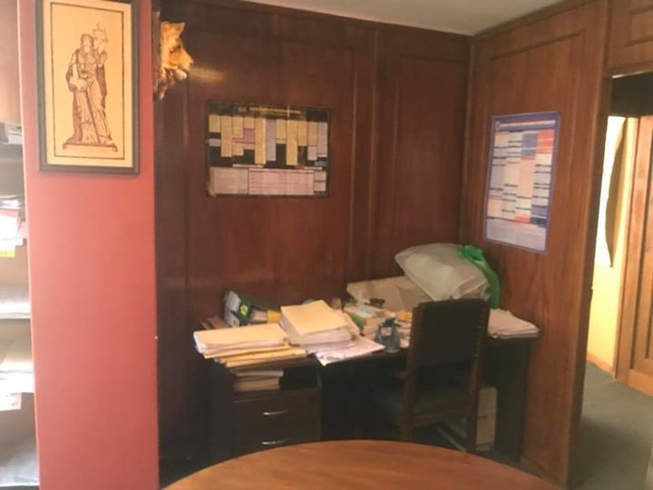 Oficina en VentaEdificio Handal entre Av. Mariscal Santa Cruz y Socabaya. 6 dormitorios 1 baños  Foto 7