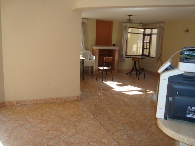 Casa en La Chimba en Cochabamba 7 dormitorios 8 baños 6 parqueos Foto 6