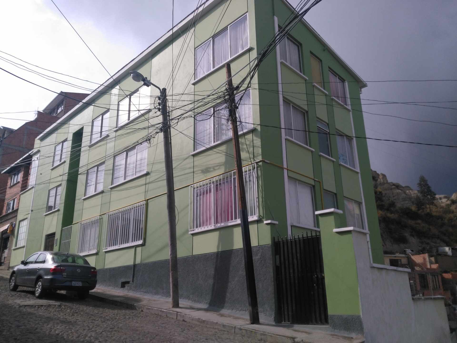 Departamento en Alto Obrajes en La Paz 2 dormitorios 1 baños 1 parqueos Foto 1