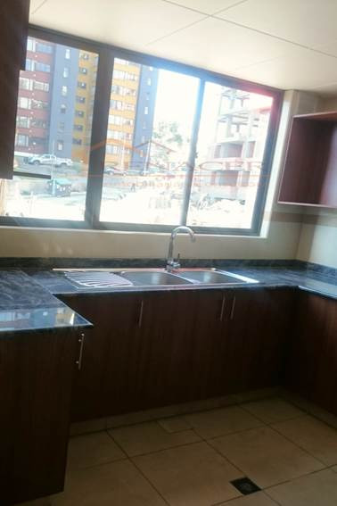 Departamento en Los Pinos en La Paz 3 dormitorios 4 baños 1 parqueos Foto 1