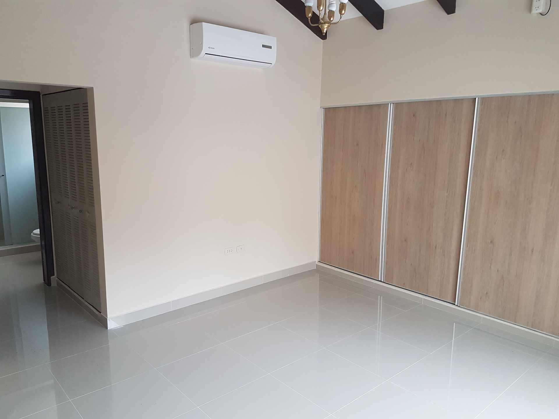 Casa en AlquilerCobija 760 Foto 9