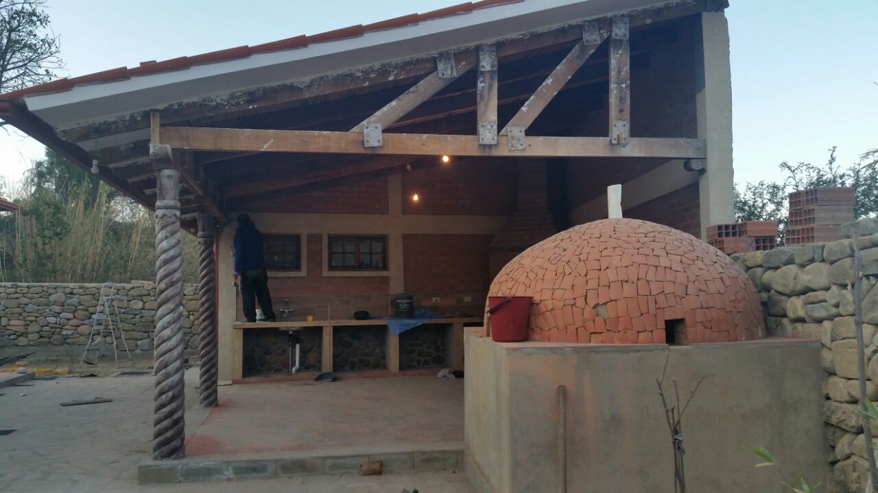 Casa en Tomatitas en Tarija 4 dormitorios 3 baños 6 parqueos Foto 37