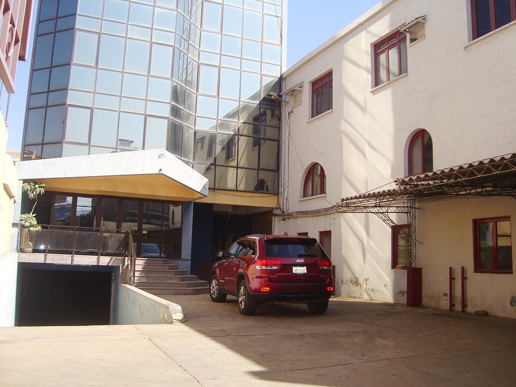 Edificio en VentaZona Central, Terminal de Buses, plena Av. Ayacucho 20 dormitorios 5 baños 5 parqueos Foto 8