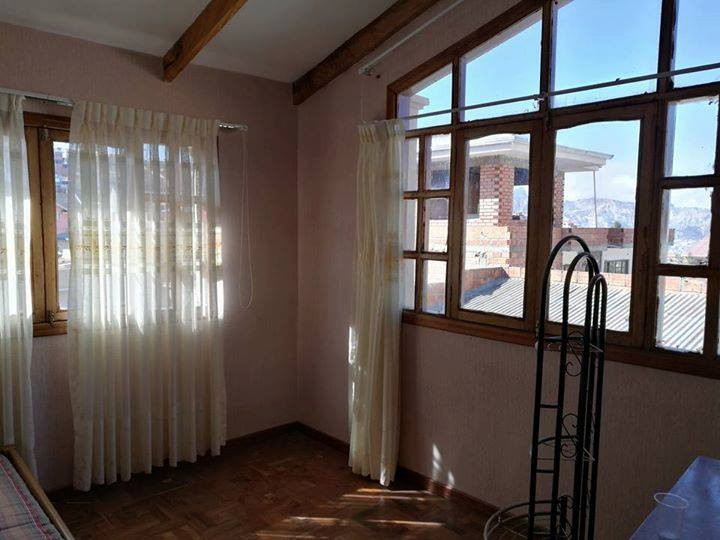Casa en Alto Irpavi en La Paz 4 dormitorios 2 baños 2 parqueos Foto 8