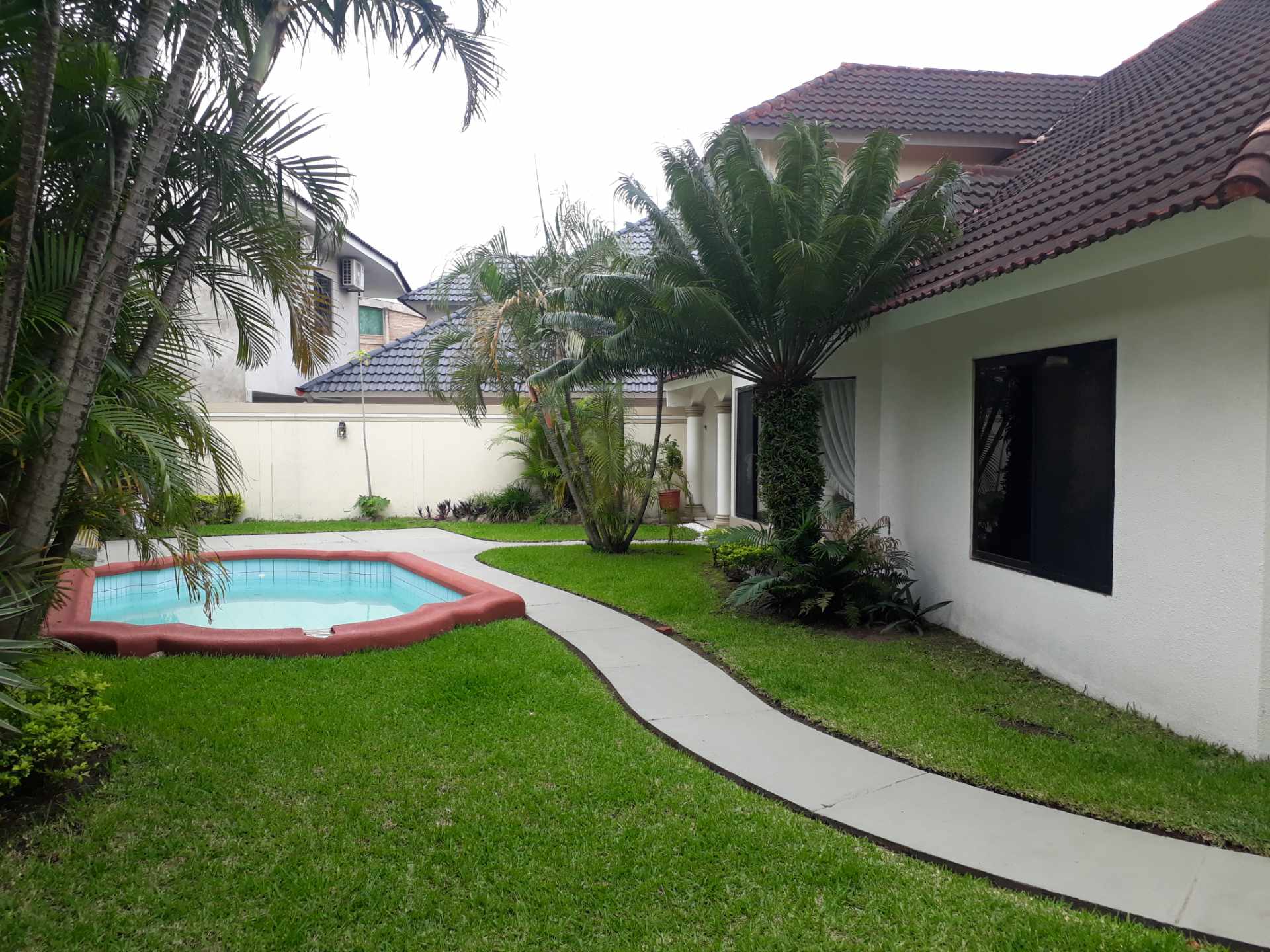 En Alquiler a $us 700 Foto 45