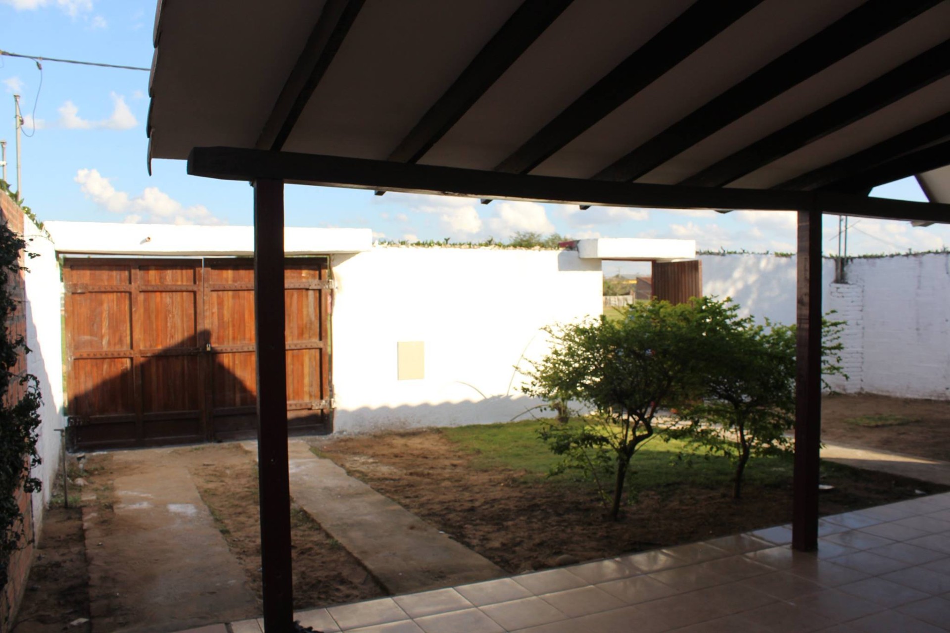 Casa en Carretera Cotoca en Santa Cruz de la Sierra 4 dormitorios 2 baños 2 parqueos Foto 5