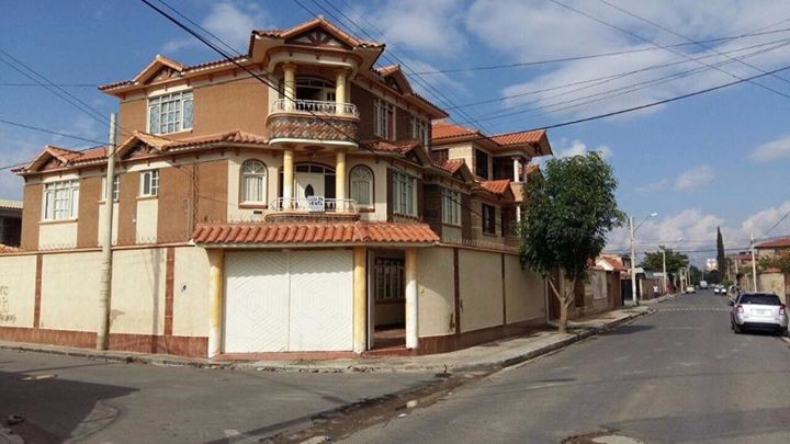 Casa en VentaHERMOSA CASA PARA COMERCIO  Foto 1