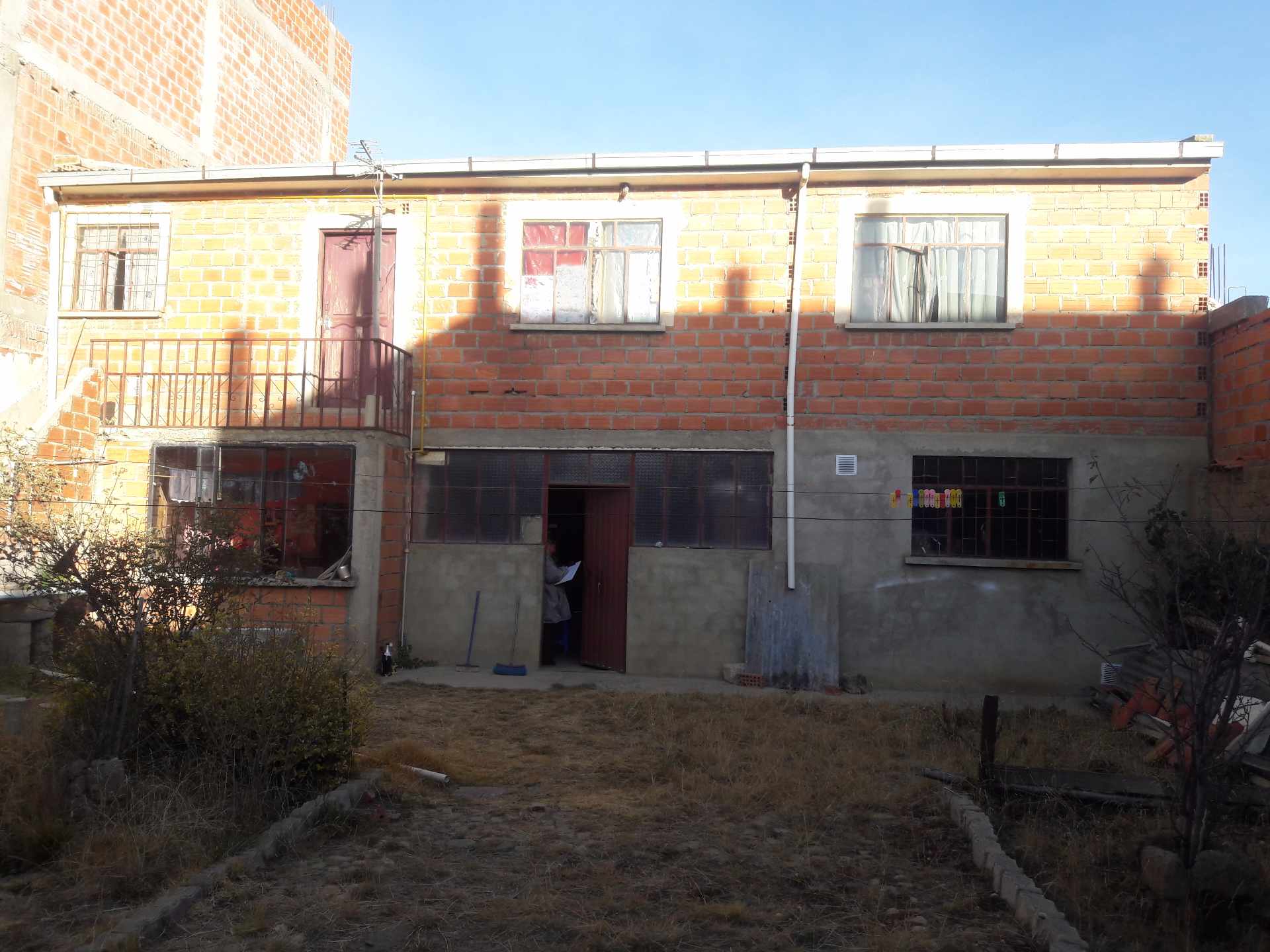 Casa en Villa Adela en El Alto 5 dormitorios 2 baños  Foto 5