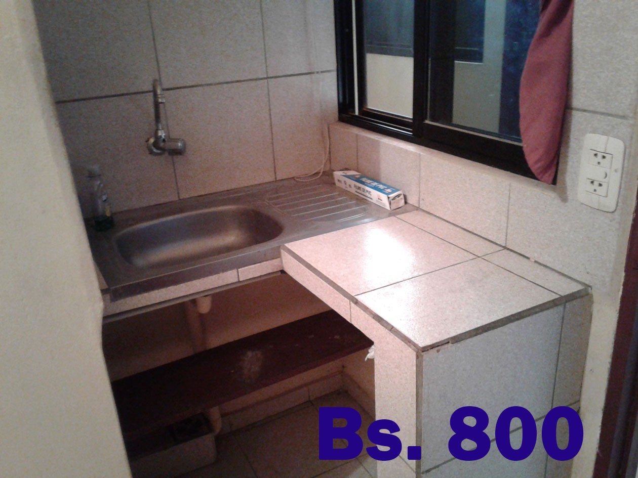 Habitación en Entre 5to y 6to anillo Norte en Santa Cruz de la Sierra    Foto 3