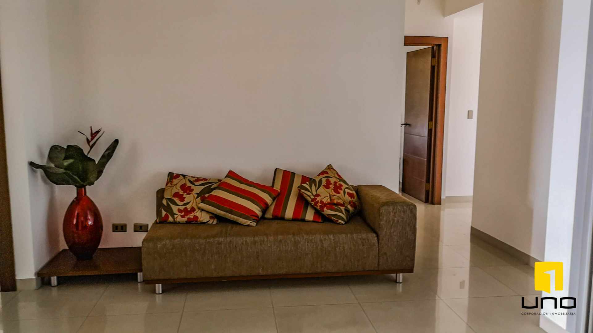 Departamento en VentaVENDO O PERMUTO POR CASA  3 dormitorios 4 baños 2 parqueos Foto 2