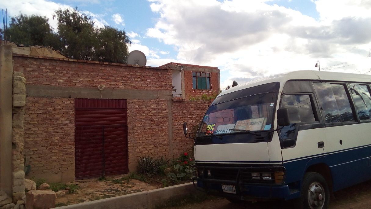 Casa en Aranjuez en Cochabamba 6 dormitorios 3 baños 3 parqueos Foto 2