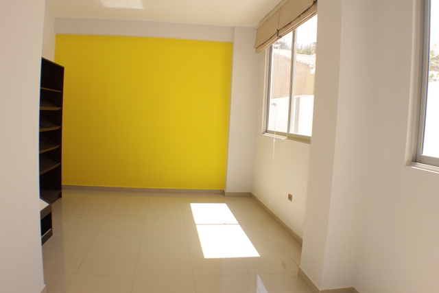 Local comercial en VentaCalle Alcibiades Guzmán casi Av. Santa Cruz Foto 10