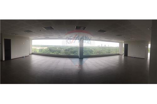 Local comercial en VentaUrubo Business Center Foto 1