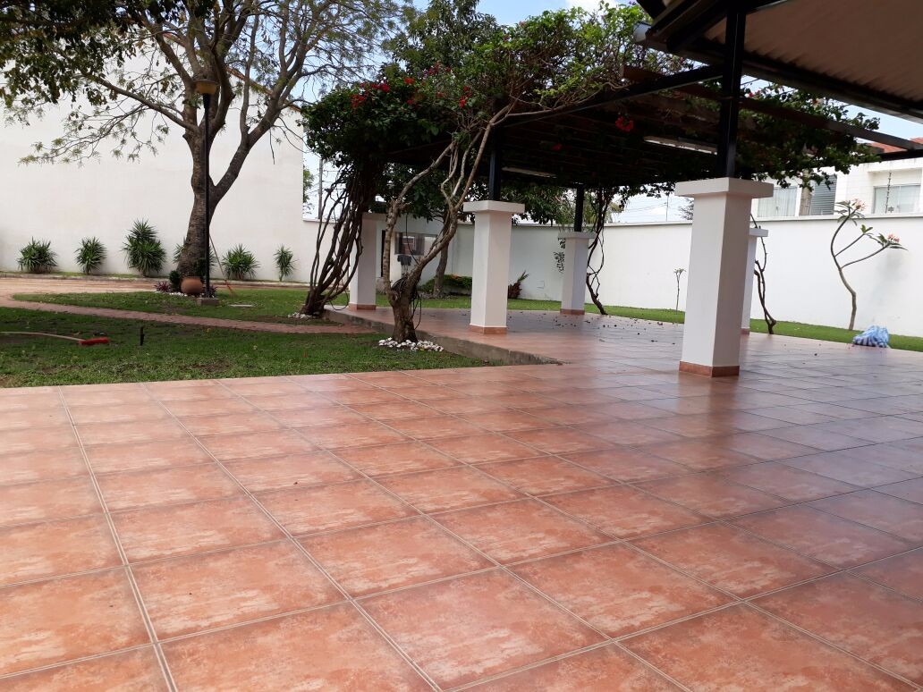 Casa en Entre 6to y 7mo anillo Norte en Santa Cruz de la Sierra 3 dormitorios 4 baños 2 parqueos Foto 12