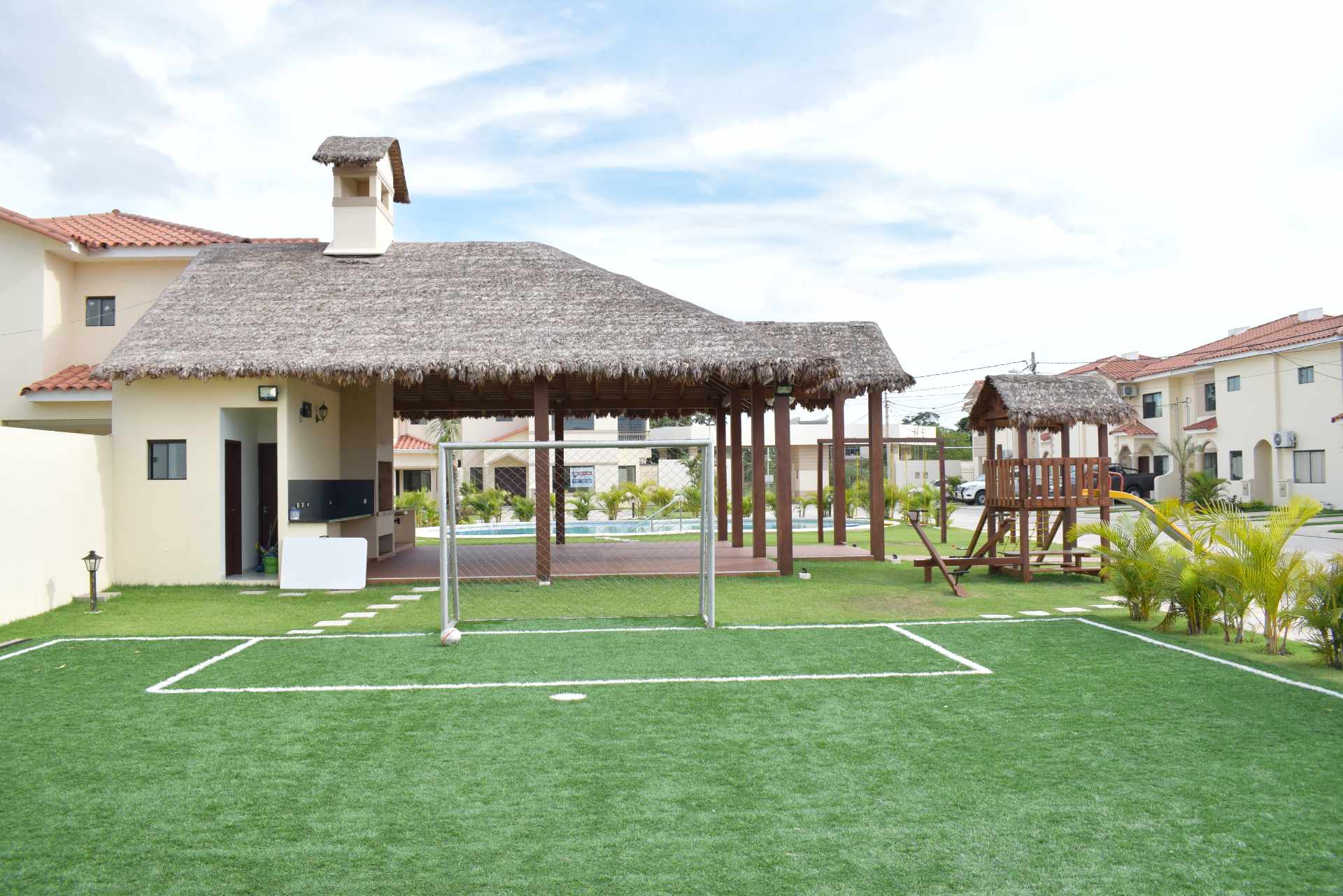 Casa en VentaCONDOMINIO MUNICH - ZONA NORTE 4 dormitorios 5 baños 2 parqueos Foto 18