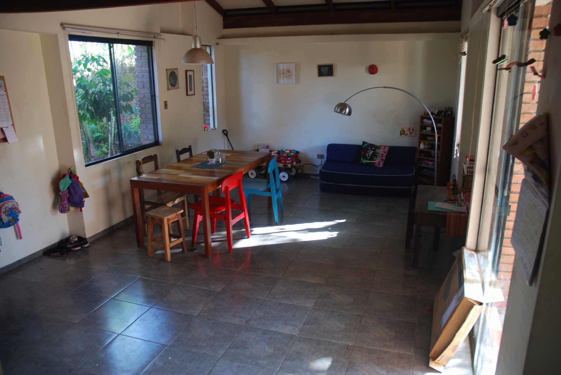 Casa en Entre 4to y 5to anillo Oeste en Santa Cruz de la Sierra 4 dormitorios 2 baños 2 parqueos Foto 10