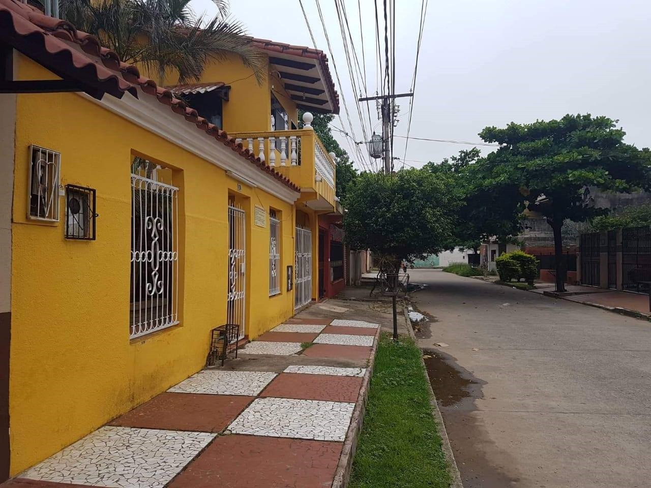 Casa Calle Luis Medina 32 ( Tercer anillo externo Av Banzer) Foto 4