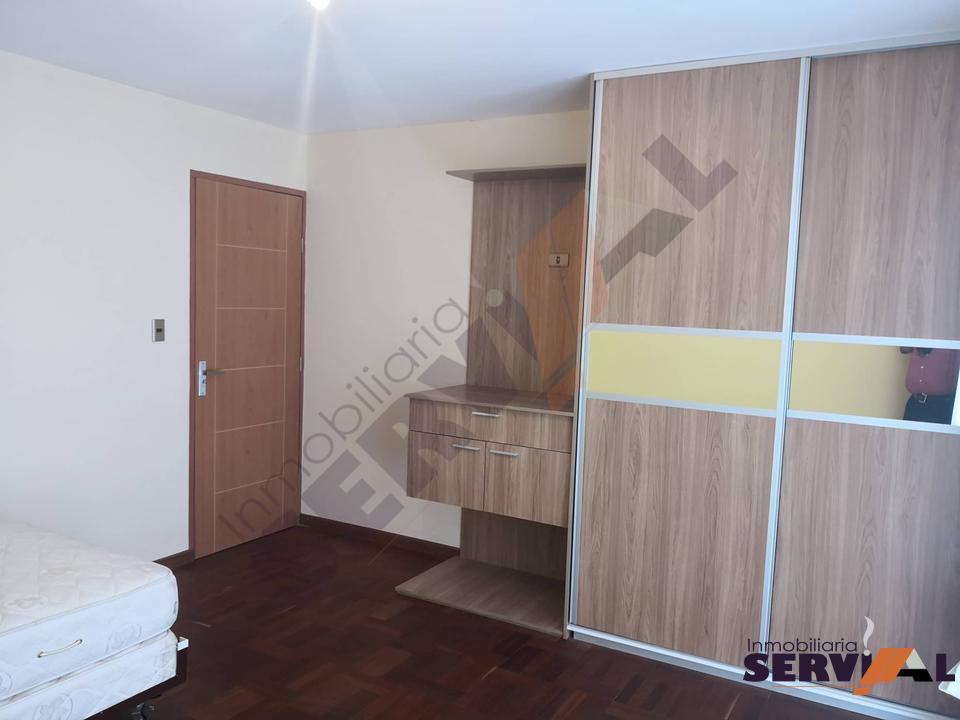 Casa en Aranjuez en Cochabamba 3 dormitorios 4 baños 2 parqueos Foto 10