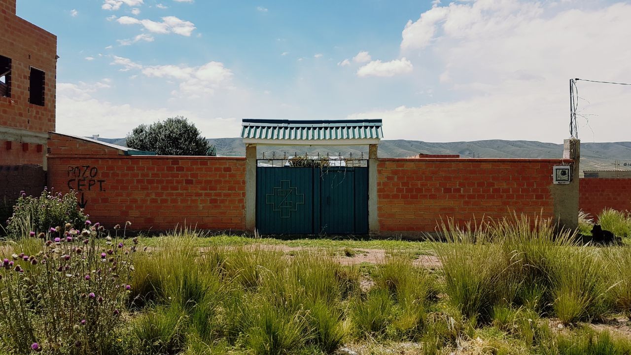 Casa en VentaCasa en Venta en el poblado de TIWANAKU - Tiahuanaco 3 dormitorios 1 baños 3 parqueos Foto 1