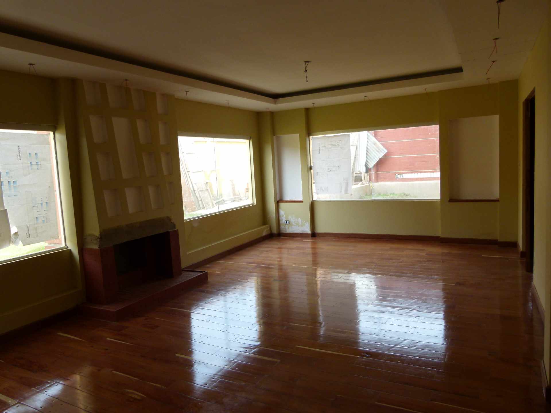 Casa en Achumani en La Paz 4 dormitorios 5 baños 4 parqueos Foto 11