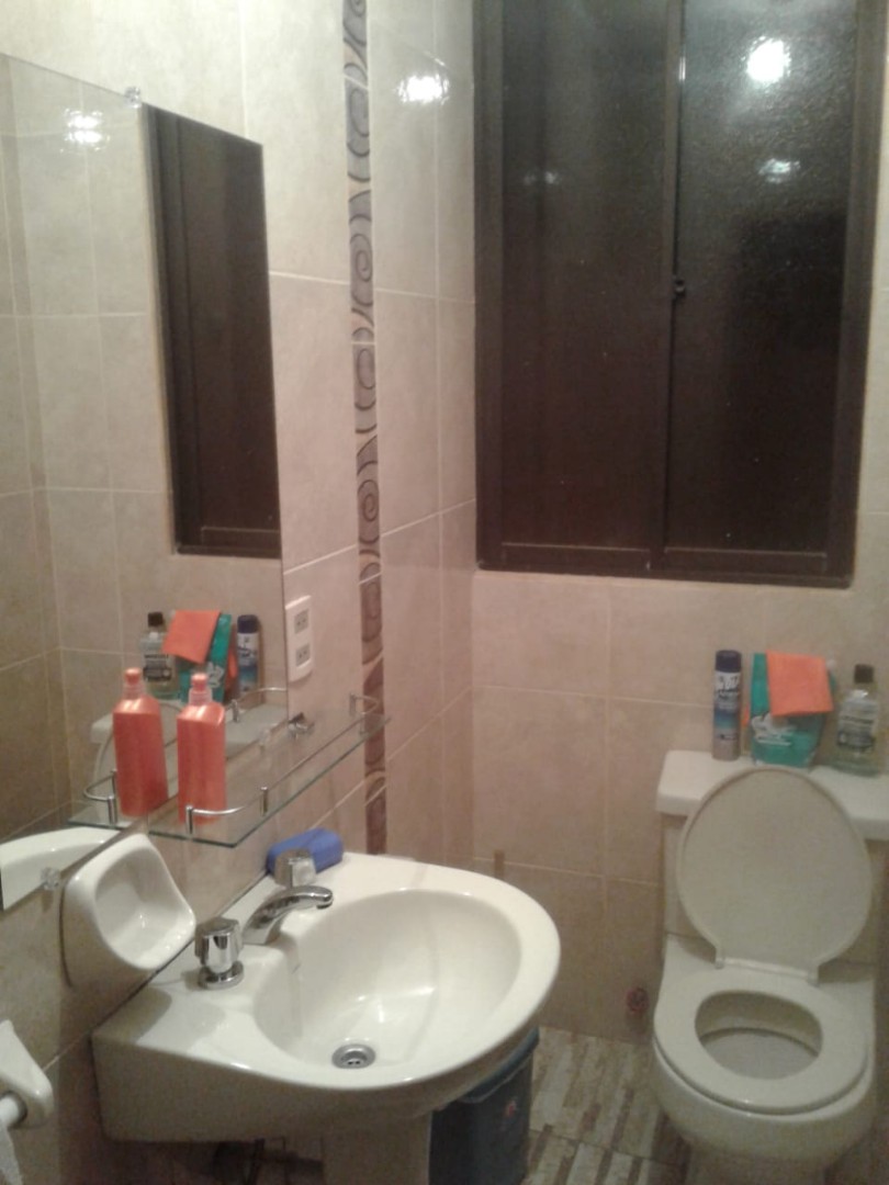 Departamento en VentaCalle Alcoreza, a media cuadra Plaza Alarcón, Zona Alto San Pedro Foto 3