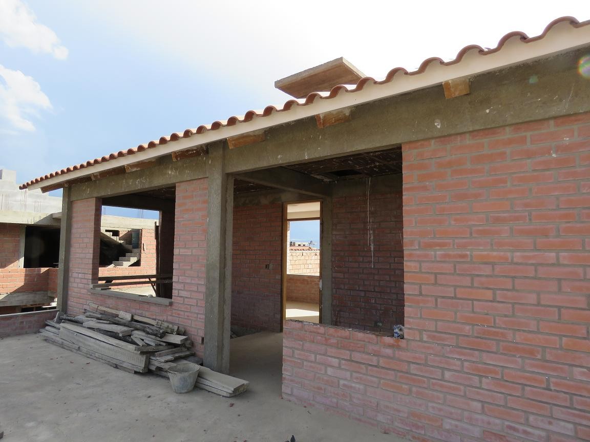 Casa en Coña Coña en Cochabamba 3 dormitorios 2 baños 4 parqueos Foto 8
