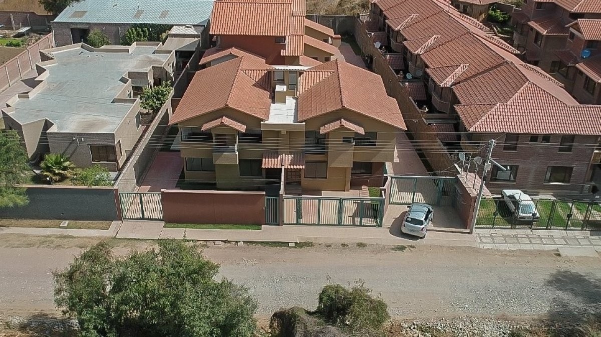 Departamento en Muyurina en Cochabamba 3 dormitorios 4 baños 1 parqueos Foto 4