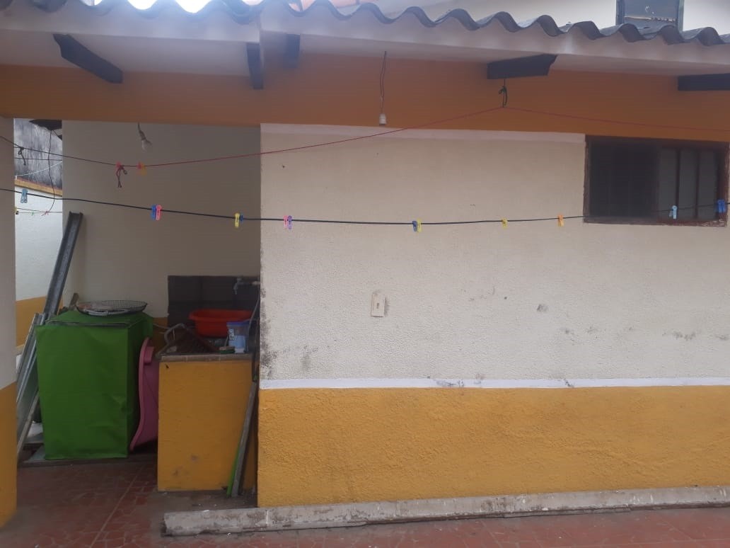 Casa en Entre 3er y 4to anillo Este en Santa Cruz de la Sierra 2 dormitorios 1 baños 1 parqueos Foto 9