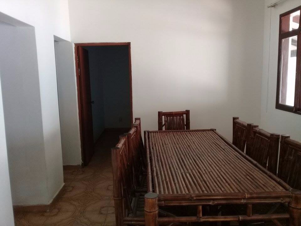 Casa en VentaAv. San Martín de Porres (Doble Vía La Guardia a 1 cuadra del 5to anillo) - Barrio California 4 dormitorios 3 baños 2 parqueos Foto 3