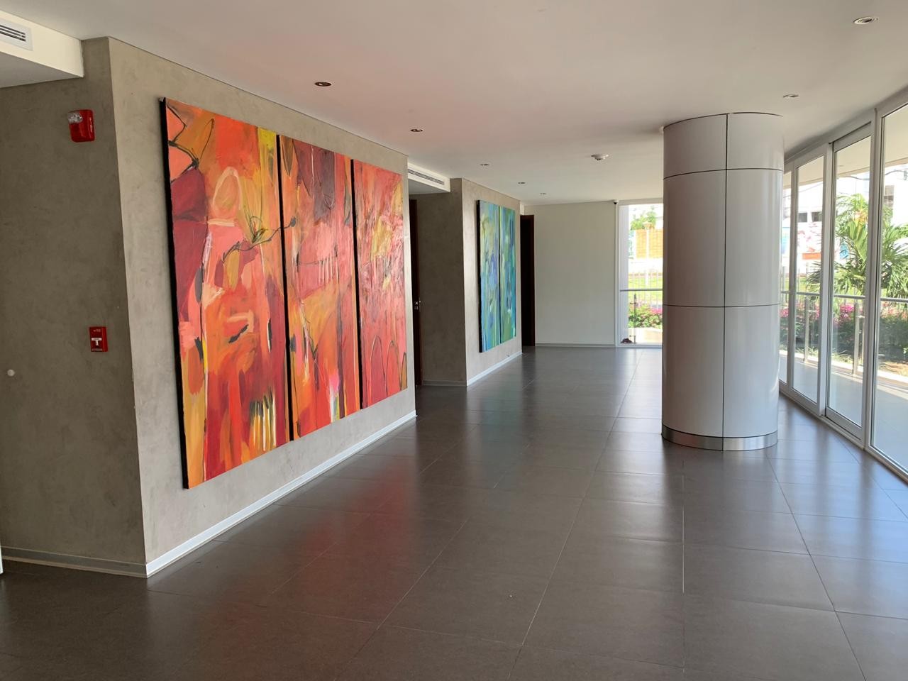 Departamento URBARI, Av Barrientos esq Av Apiaguaqui Foto 2