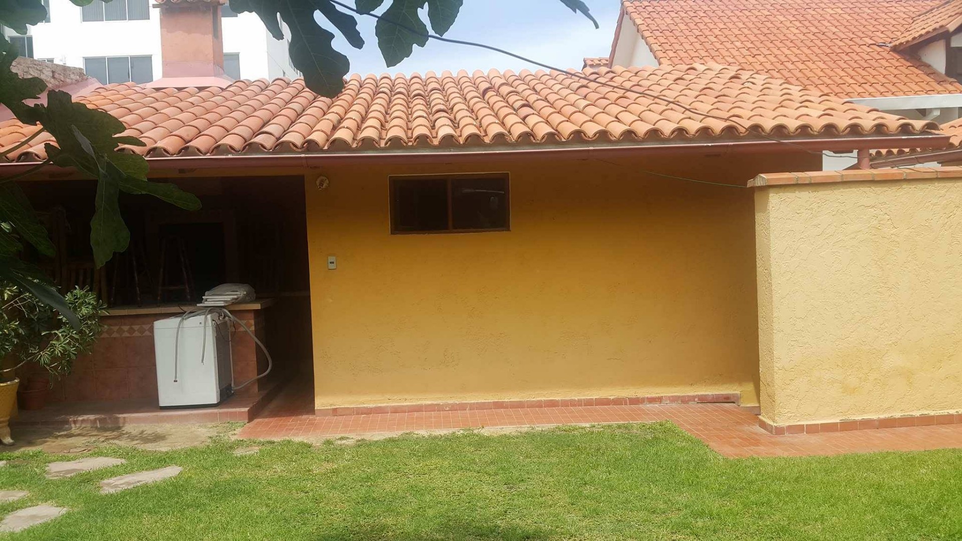 Casa en Aranjuez en Cochabamba 4 dormitorios 3 baños 2 parqueos Foto 11