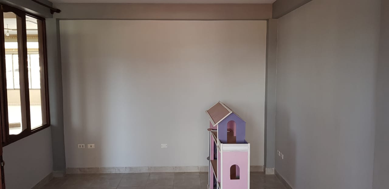 Departamento Av. Villazon km 5.5 acera sud. Sobre la avenida Foto 4