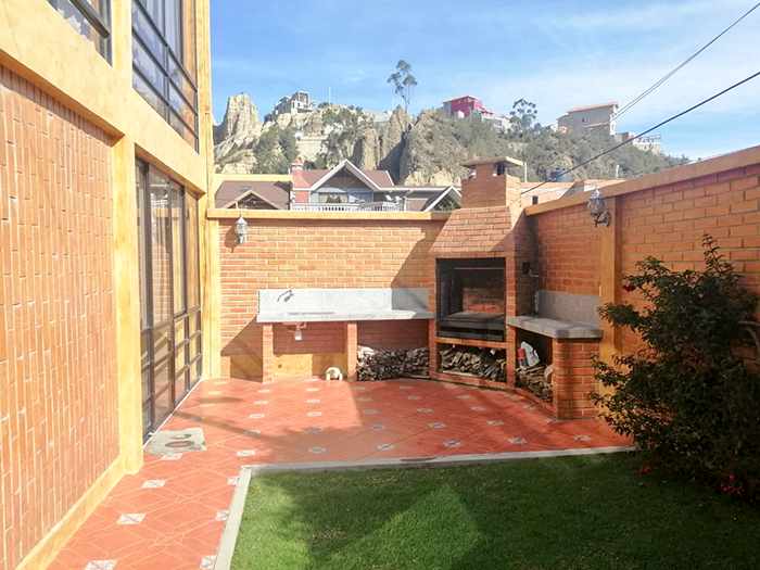 Casa en Achumani en La Paz 4 dormitorios 5 baños 2 parqueos Foto 19