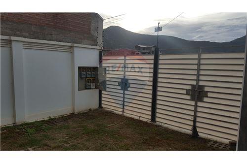 Departamento en Sacaba en Cochabamba 10 dormitorios 2 baños 5 parqueos Foto 10