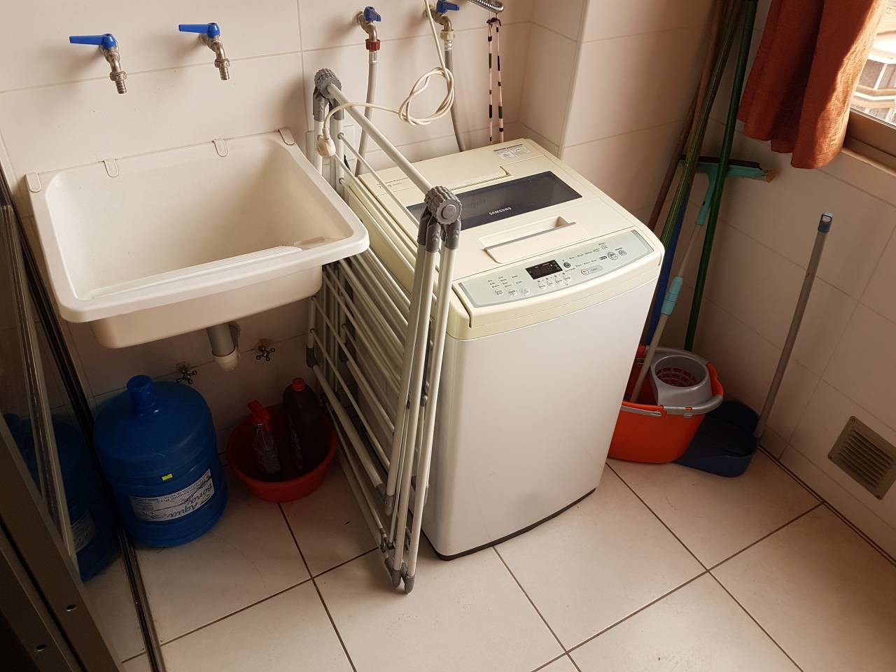 Departamento en AlquilerAv. America E357 Entre Av. Santa Cruz y Av. Villarroel 2 dormitorios 2 baños 1 parqueos Foto 2