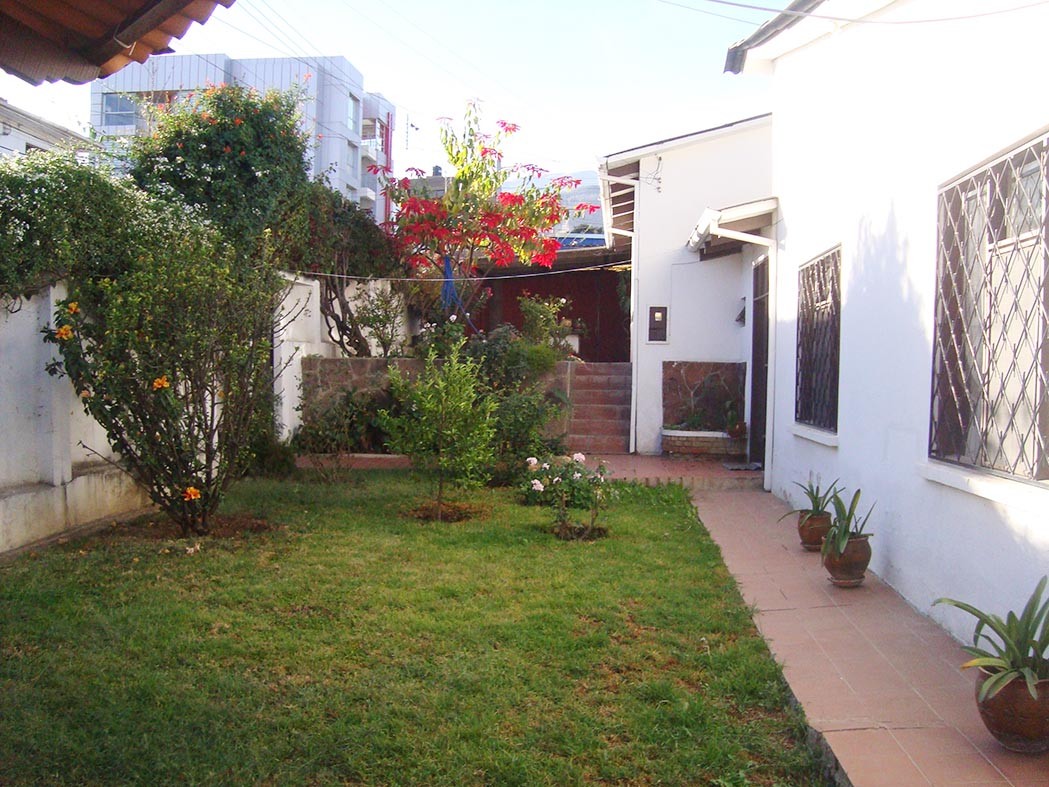 Casa en Tupuraya en Cochabamba 3 dormitorios 2 baños 2 parqueos Foto 2