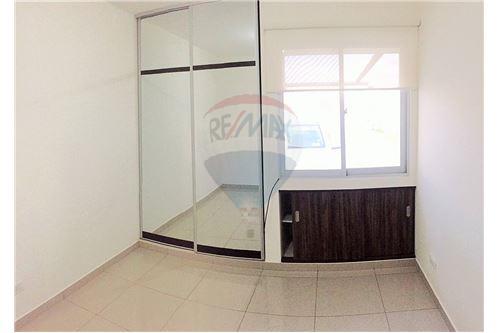 En Alquiler a $us 550 Foto 5