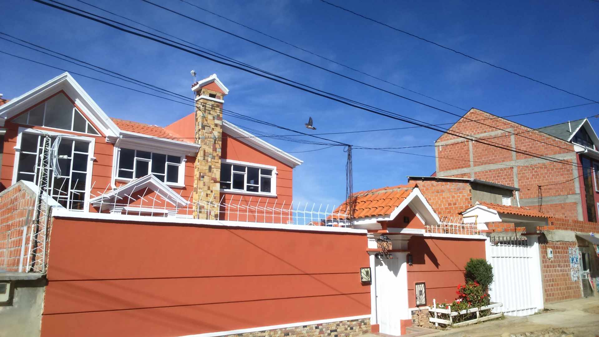 Casa en Alto Irpavi en La Paz 6 dormitorios 6 baños 3 parqueos Foto 14