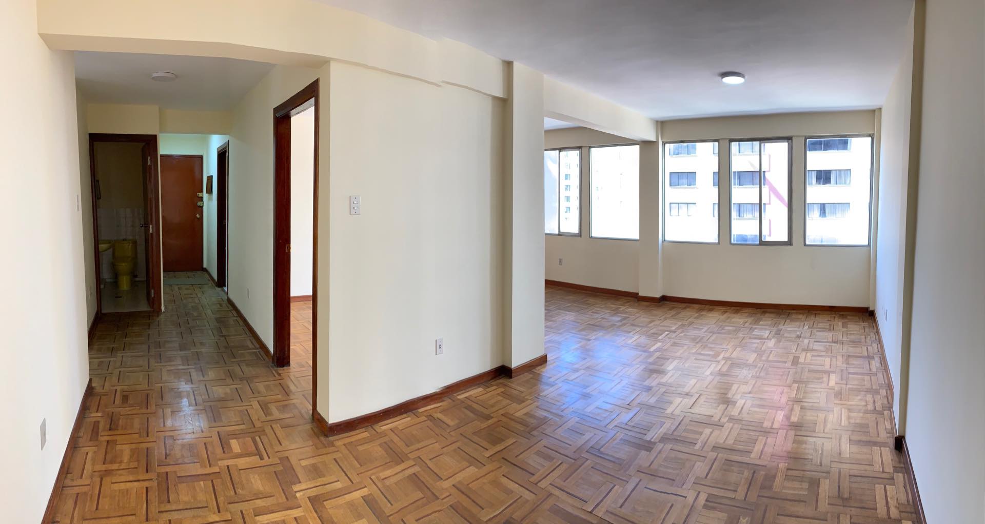 Departamento C. 20 de octubre esquina Aspiazu Edificio Europa Foto 1